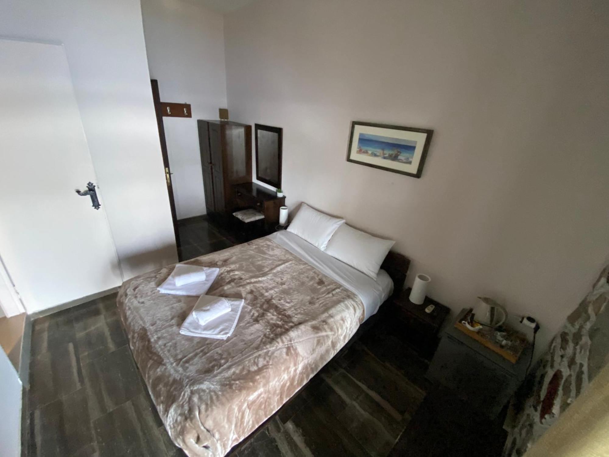 Hotel Castle Rizaraki à Kokkala Extérieur photo